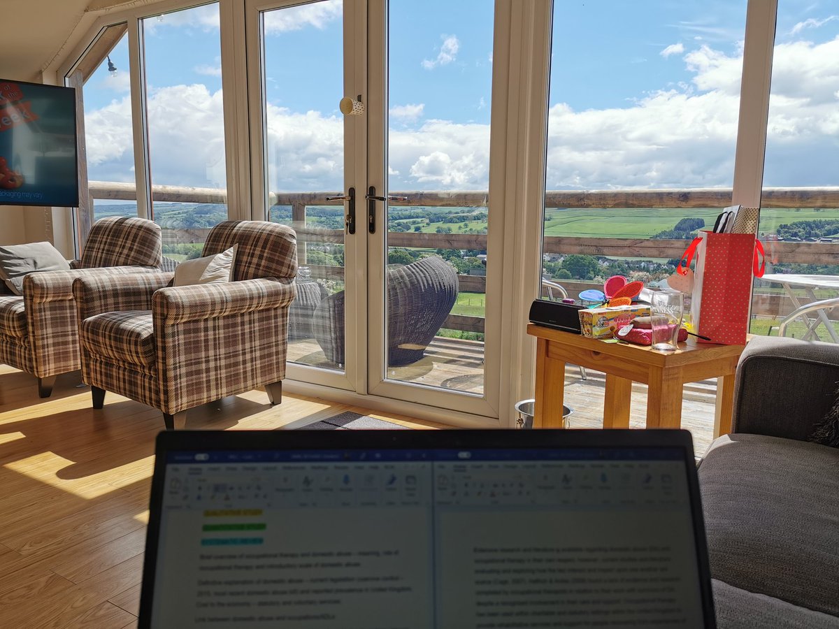 Bethany_OT_'s tweet photo. Working on my dissertation proposal this afternoon with a stunning view of Northumberland 🌄

#StudentOT #OccupationalTherapy #DissertationProposal #Assignment https://t.co/UzOQmAk7ET