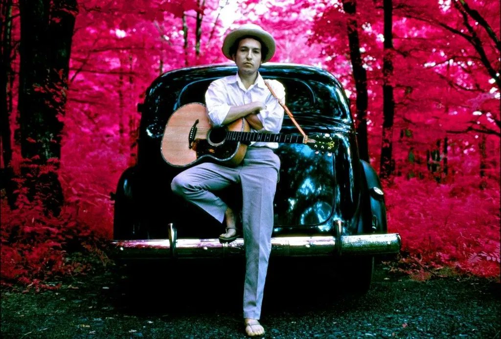 A very happy 81st birthday to Bob Dylan. Photograph by Elliott Landy, 1968. 