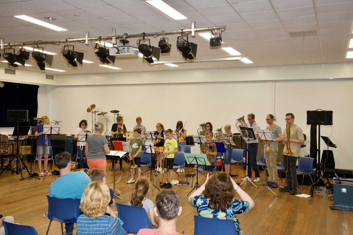 Camille Saint-Saëns in Concert
Op 22 mei mochten we in het verenigingsgebouw van KSH Phileutonia genieten van maar liefst 12 muziektalenten die diverse stukken speelden. 
phileutonia.nl/archives/5381