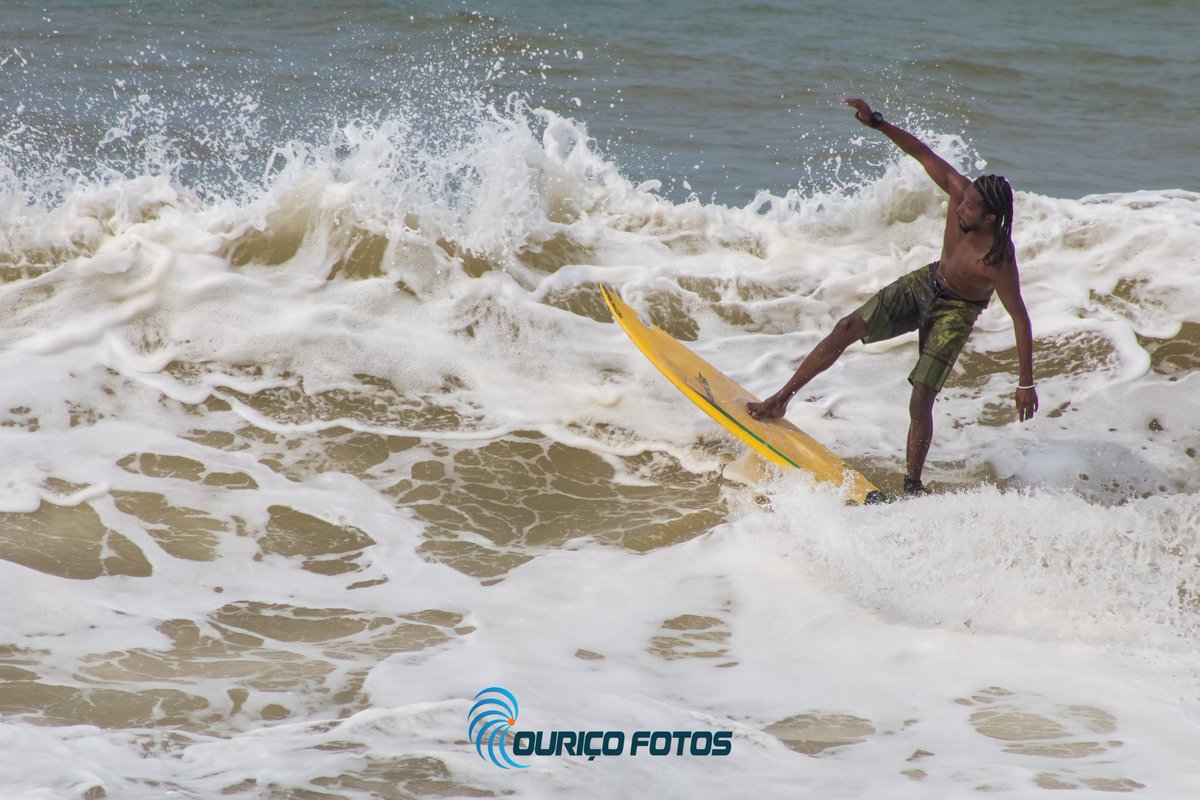 Daniel2Lemos's tweet photo. aqui que a vida é feliz 🏄🏿♂️❄️🌻🍀🤙🏿
#surfing #freesurfer https://t.co/d5adFptTl3