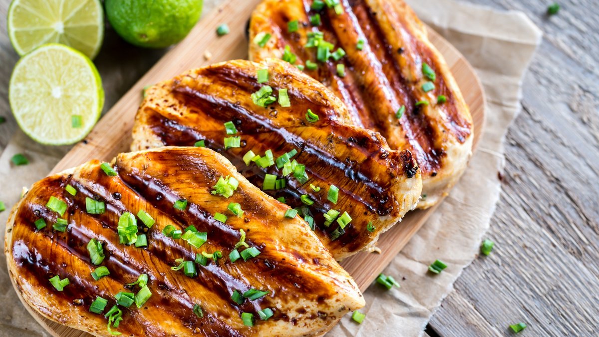 Chicken is not just Chicken when there's a whole product line to choose from. 

Visit our website for more information on our product offerings freerangechickens.co.za/find-our-chick…

Head Office
021-859 2795

#EFRC #Elgin #FreeRange