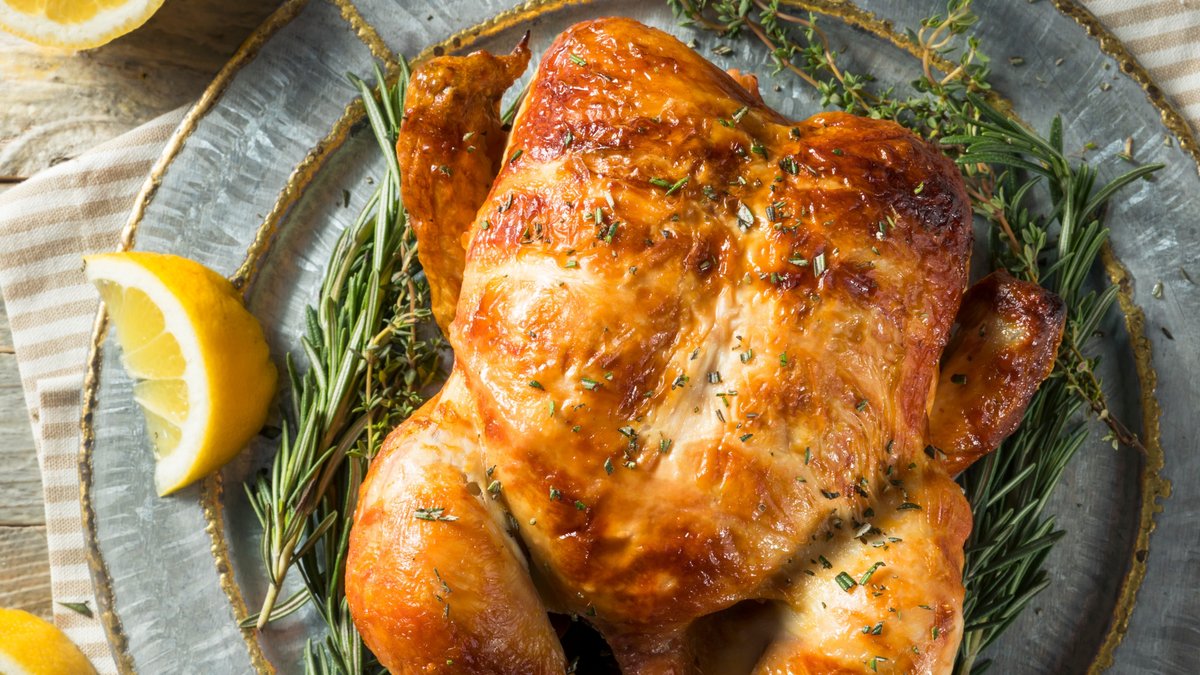 ElginTheFreeChicken tweet media