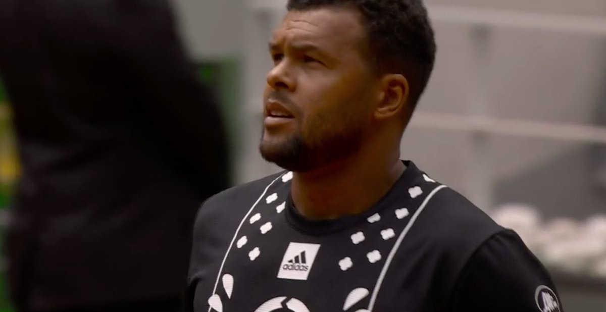 WeAreTennisFR's tweet photo. Dernier Roland 😥

@tsonga7 https://t.co/XHN348JZWq