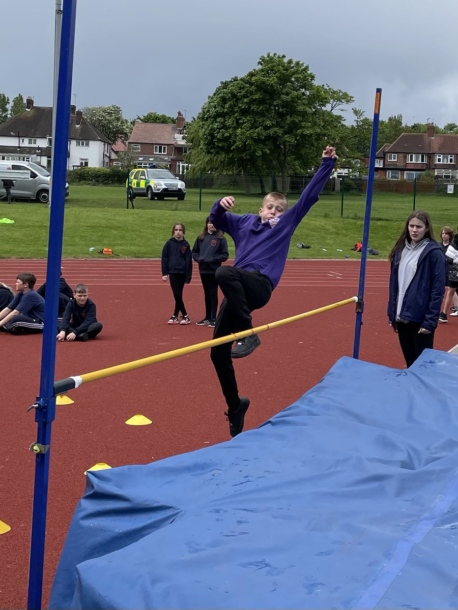 denbighcps's tweet photo. Y6 did us proud today at the @NorthTynesidePE Athletics Competition this morning. A big thank you to the volunteers and staff for organising the event #dcpscore #dcpspe #yourschoolgames https://t.co/FknUupklVi