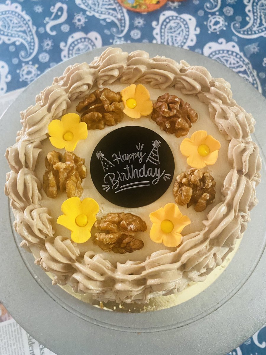 MUMsYUM's tweet photo. How do you like the caramel coffee flavour ? ❤️ https://t.co/viA8AErQRe