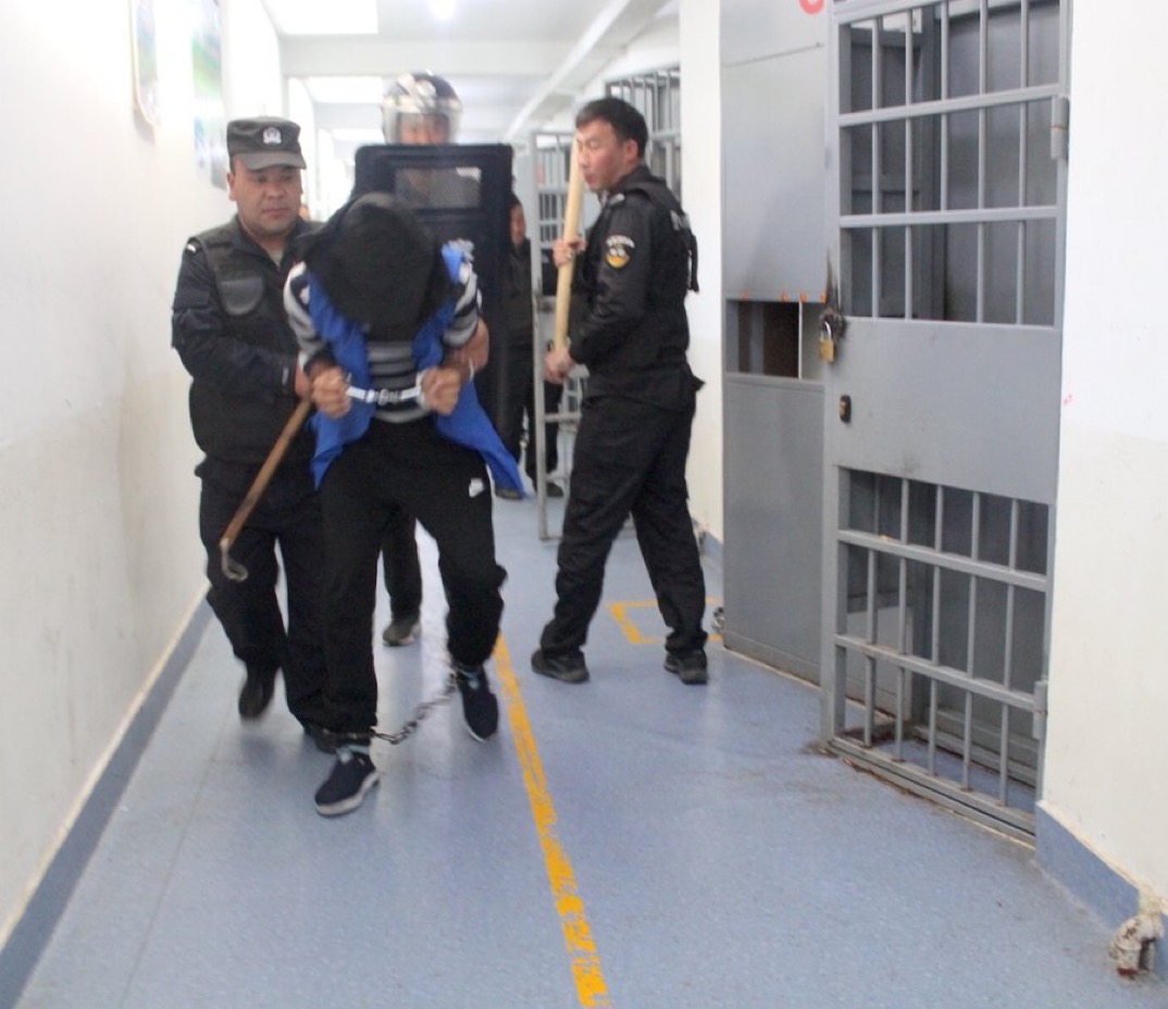 🇨🇳 ALERTE - Des ordinateurs de la police du #Xinjiang ont été piratés. Plusieurs milliers de photos et documents dévoilent les conditions d’enfermement des #ouïghours dans les camps d’internement en Chine
mediavenir.fr/monde/le-pirat…