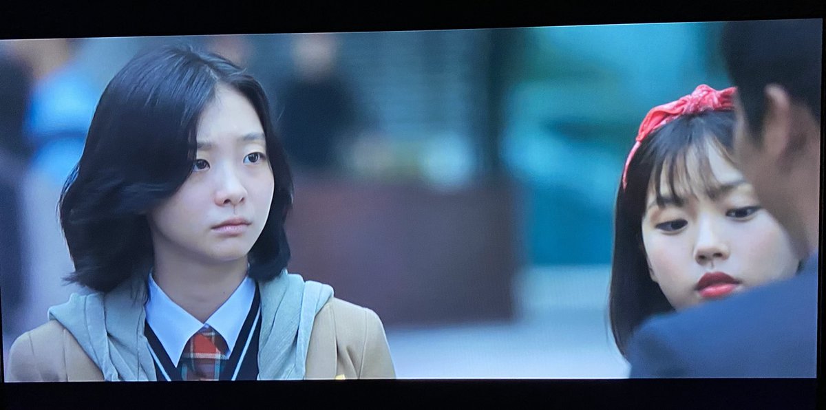 mon_minase's tweet photo. 「#TheWitch 魔女」
ある組織の研究で人体実験された少女が、実験のせいで特殊な能力を持つようになる。脅威を感じた組織が彼女を抹殺しようとするが、少女はそこを逃げ出し農家夫婦に介抱され10年間、娘として育てられる。だが少女は組織をおびき寄せる行動に出る...
#No_111 #映画好きと繋がりたい https://t.co/rQQZwjoyd6