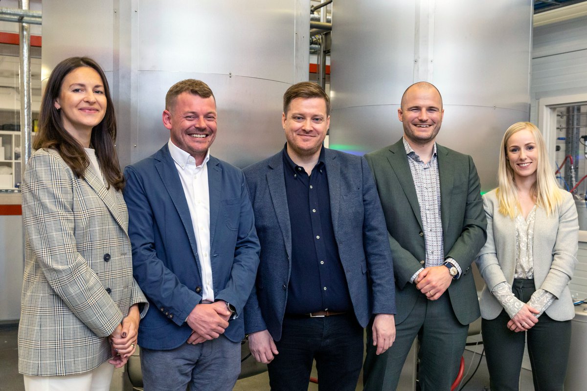 We've partnered with Landsvirkjun to determine the feasibility of constructing our first commercial-scale plant in 🇮🇸!

The facility will help scale the production of Proton™, our single-cell protein developed for the animal feed industry.

Full details: deepbranch.com/2022/05/24/dee…