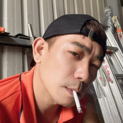 #NewProfilePic (新個人資料照片)