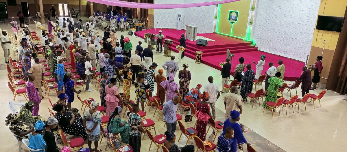 My_GodLiveth's tweet photo. Join us today by 5 - 6:30pm at any of our parishes nearest to you to dig deep in the word of God.
#BIBLE STUDY.
His word shall be the light unto our path.
#MyGodLiveth https://t.co/TgZFv5HrIs