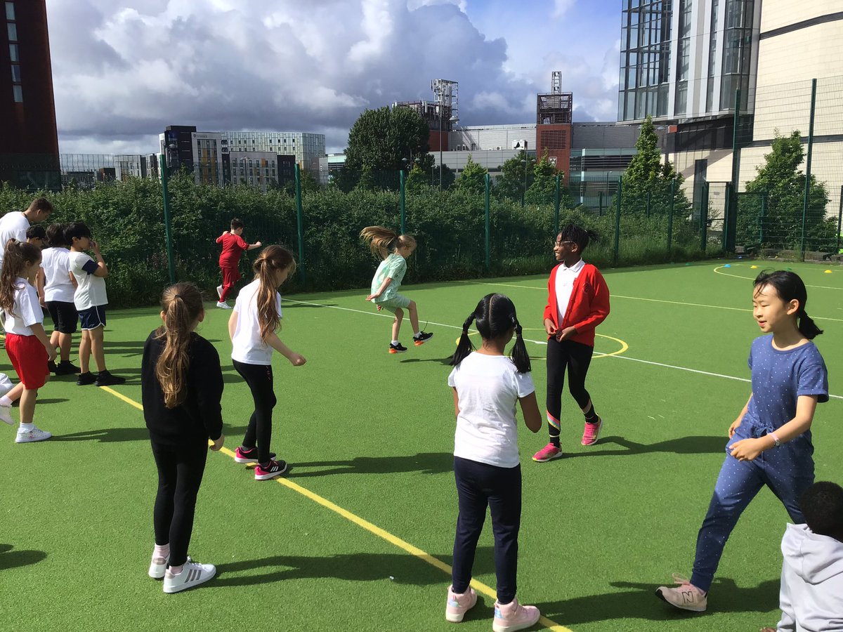 Sacred Heart Y4 tweet media