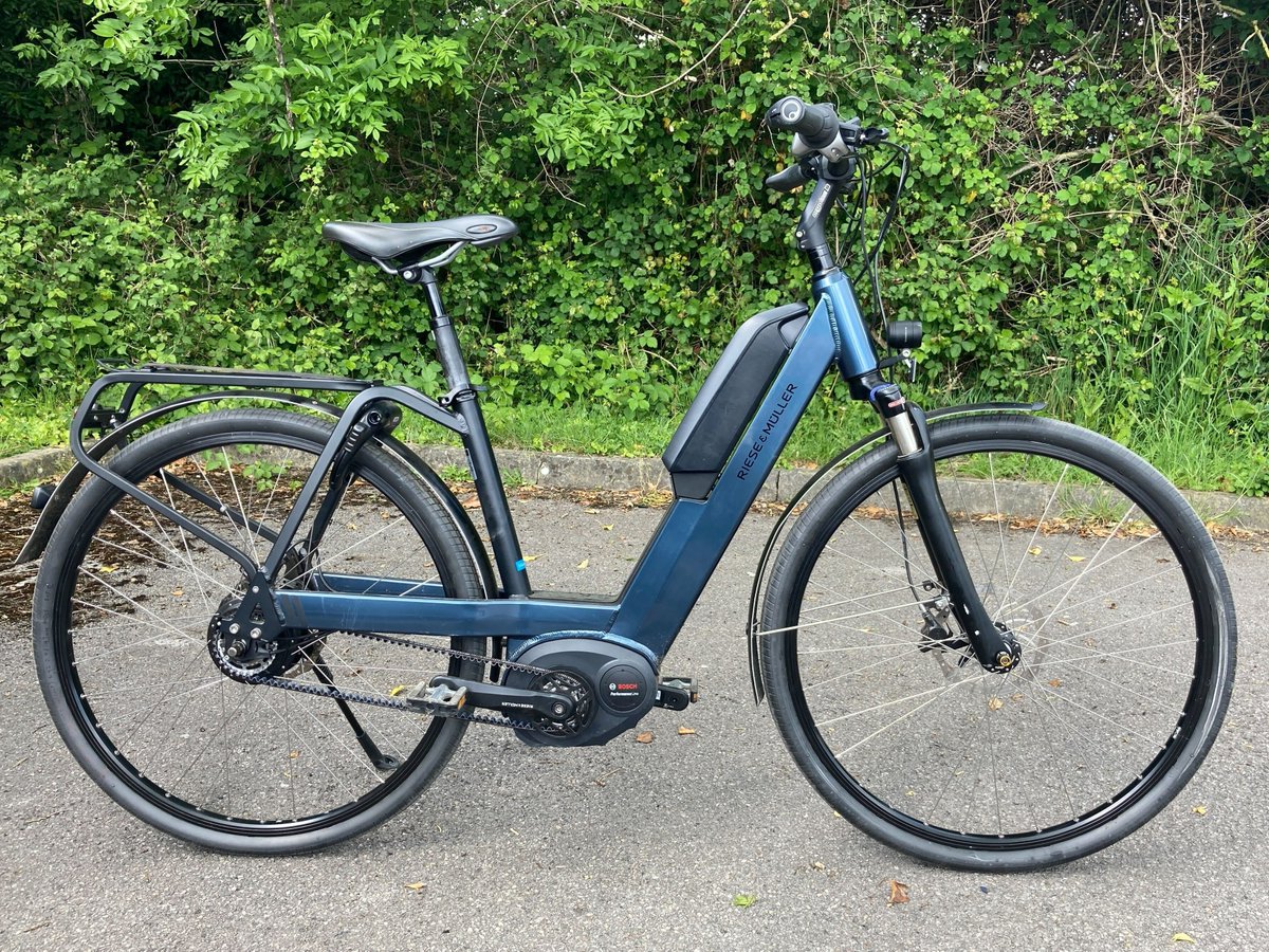 GeckoRubber's tweet photo. We've been testing our new prototype Gecko Tyres on #ebikes today! 🚴 #Punctureproof, #recyclable and #comfortable, a  superb ride if we do say so ourselves!
Watch this space 👀 https://t.co/ri9Azo4g1a https://t.co/XXAsmDWhak
