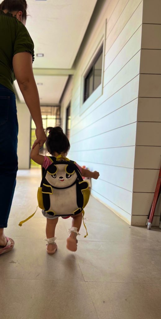 sirvofficial's tweet photo. Sa bata pa: Lakaw na oi, kadugay ba molakaw nimo…

Inig ka teenager na: Ngano sige man kag lakaw?

The wonderful we live in right? It goes crazy sometimes… https://t.co/57aS5C3pwz