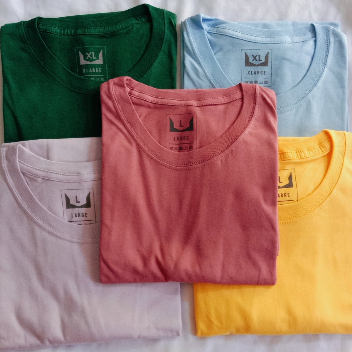 manobae___'s tweet photo. @WatchmenID haai yang lagi cari outfit buat daily wear, aku juaI kaos katun polos nih yang adem dan nyaman dipakai mulai dari 35 ribuan aja. freeong via shopee/tokped 💖 https://t.co/LpXCc33UOg