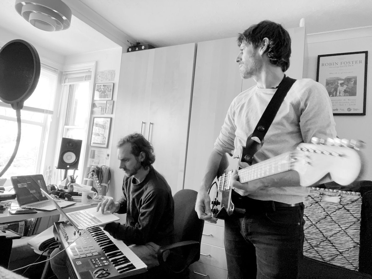 iamDavePen's tweet photo. Working out parts yeah!
We play @joinerslive on 3rd June and then head into Europe for 22 shows!!
Tickets on sale now here - https://t.co/5RFAvt7nPq✌️
#southampton #tour #birdpen #livemusic #touringbands #livemusiceurope https://t.co/ildJdqU91u