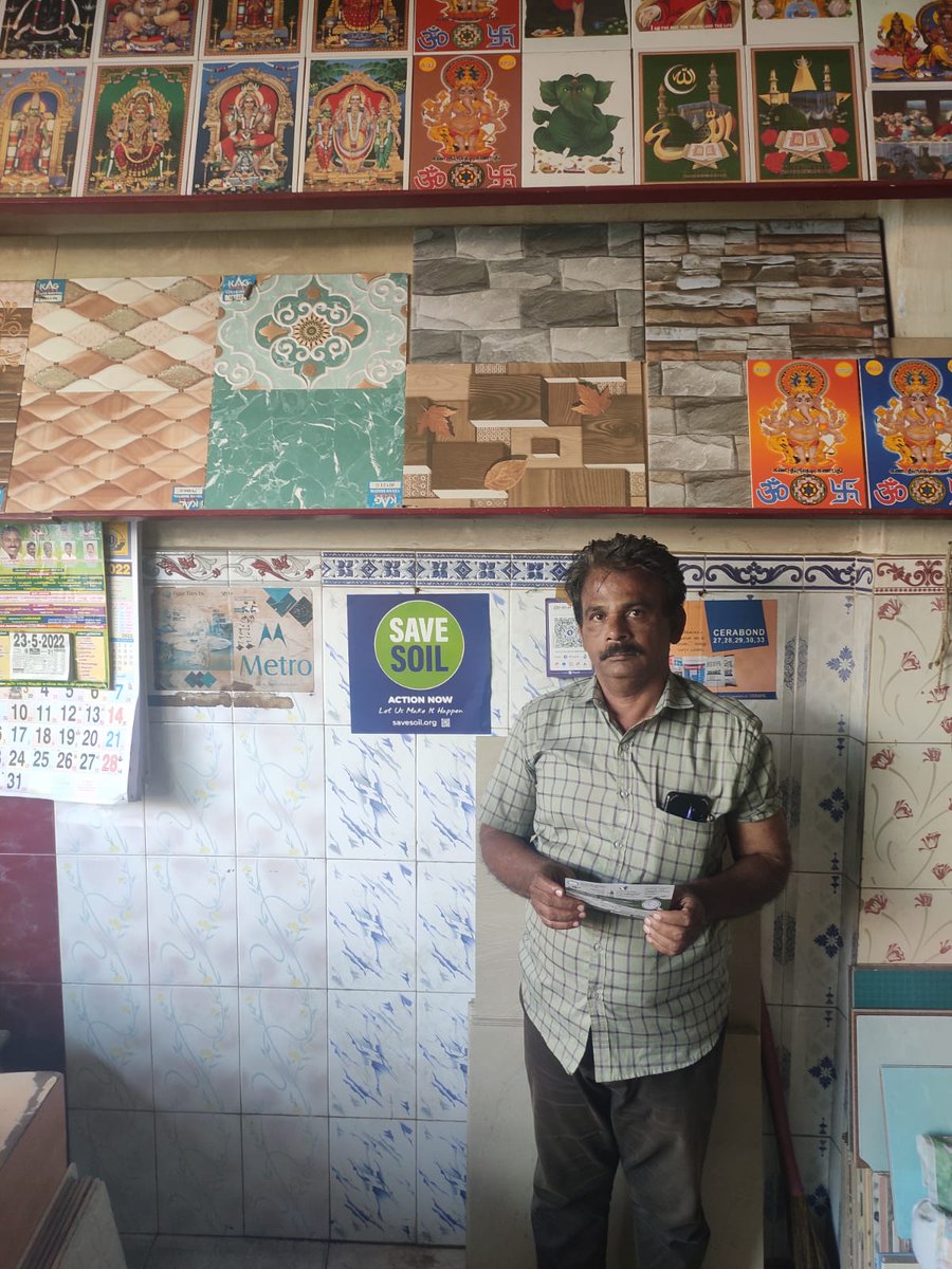 tnforsavesoil's tweet photo. Overwhelming support for #SaveSoil at Valasaravakkam 
Earth Buddies volunteered for #SaveSoil in full throttle 
#SaveSoilValasai
#SaveSoilChennai https://t.co/CpkizmFzbM
