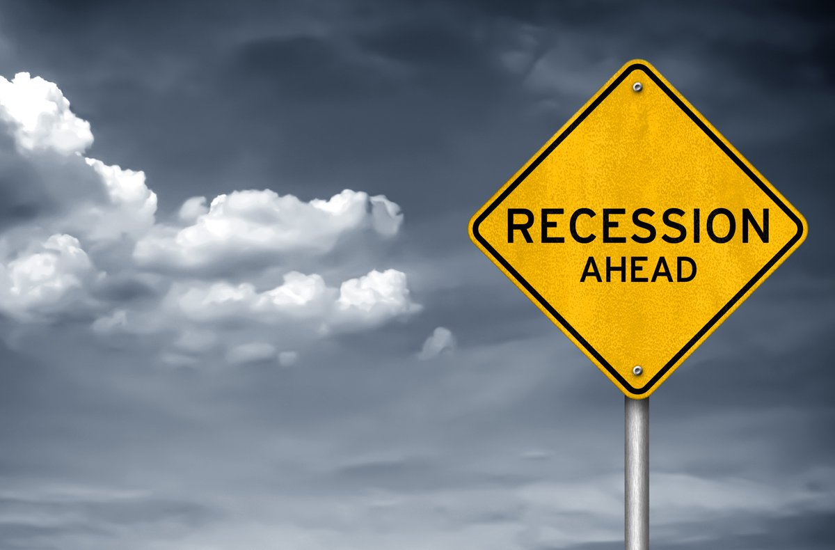 RealSpielUSCF's tweet photo. Inflation is digging in.  Investor anxiety is on the rise.  The markets are volatile.  What can the Fed do to help?
#commodities #therealspiel #podcast

https://t.co/TBnuQQ4BRg https://t.co/lWnYg6TbQ5