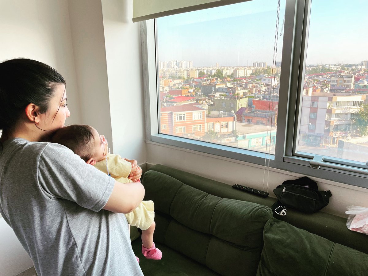 smayasminelif's tweet photo. TEK ÇARE ZOLGENSMA ❗️
Yasmin Elif hastalığı yüzünden gökyüzüne sadece pencereden bakabiliyor…

Çünkü bağlı olduğu 8 cihazı ve günden güne eriyen kasları Özgür olmasına izin vermiyor…

Elif Su Oruç Zekeriya Öz #Karayılan #ösym Christian Bale Kuzey Irak #Kılıçdaroğlu Pençe #ADS https://t.co/6QVwUW7HaW