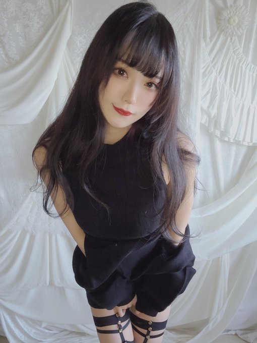コスプレイヤーしろさきのTwitter画像18