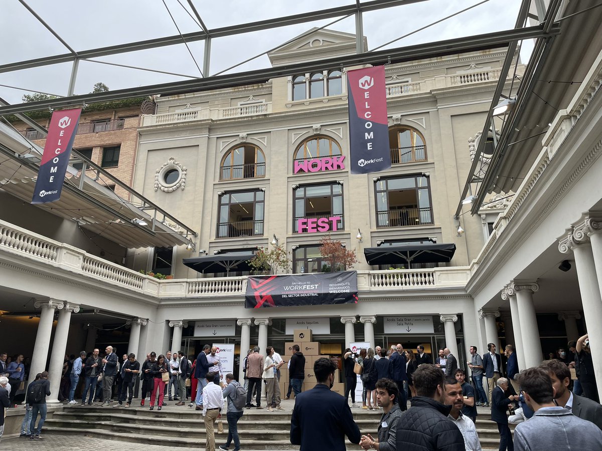 nuria_masgrau's tweet photo. Avui assistim al #Workfest , una trobada del sector industrial per posar en comú nova tecnologia que permet guanys en sostenibilitat i eficiència. Satisfets d’haver contribuït a descentralitzar-lo i  portar-lo  a #Manresa en un espai com el @Kursaalmanresa , funcional i preciós! https://t.co/kAwUPOVAWY