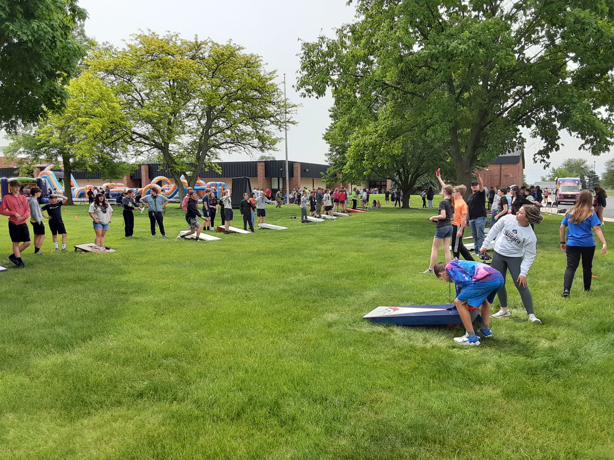 covington_hs's tweet photo. Yesterday was a great Field Day at Covington Jr/Sr High School!  Thank you to everyone that helped to make this day special for our students! https://t.co/zNctZ8ORd3