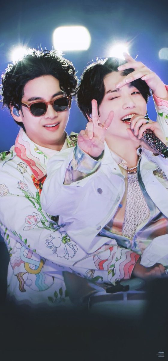 Gnes25960413's tweet photo. #weloveyoutaekook https://t.co/2MDA5jLnLA