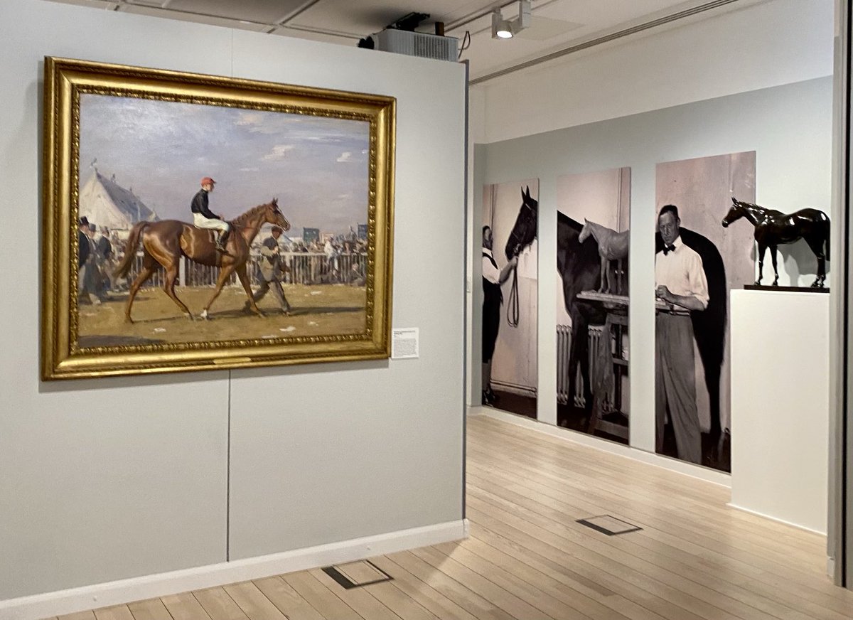 CollingsBerry's tweet image. I strongly advise anyone with an interest in the work of Sir Alfred Munnings to hotfoot it to ⁦@NHRMuseum⁩ in Newmarket for a magnificent exhibition which runs to 12 June. Paintings on loan from private collections include a stunning portrait of 1921 Derby winner Humorist.