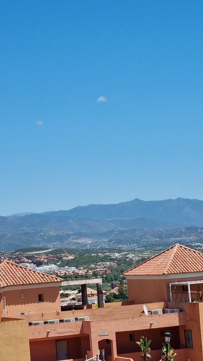 toonbaz39's tweet photo. @TheFastShow1 Nimbo Cumulos Espana https://t.co/qO6JC6LBpz