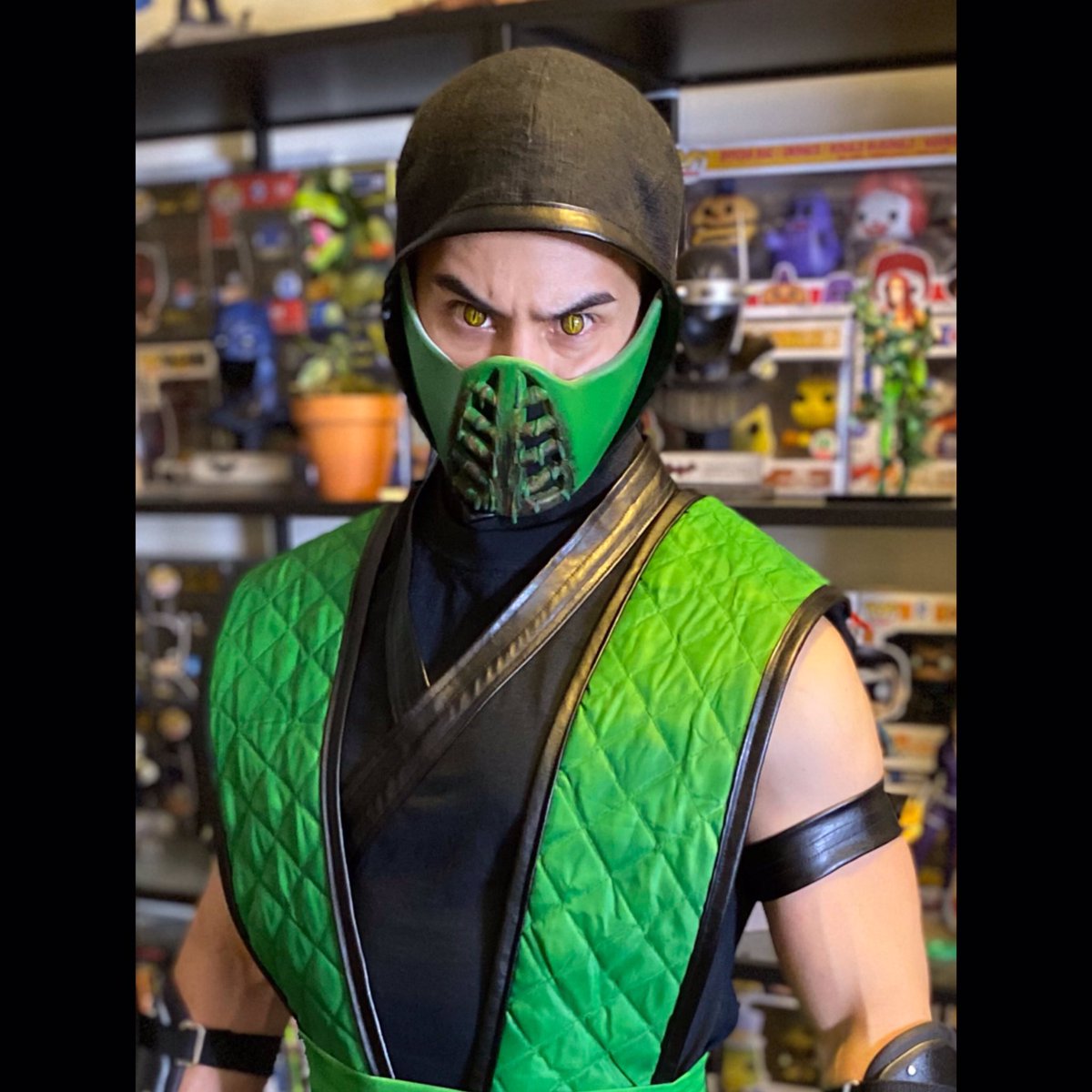 DRcostumes's tweet photo. Secret character unlocked!!! Finished making my Reptile cosplay! 

#cosplay #mortalkombat #reptile #cosplayer #mkninja #mkreptile @noobde #fanime2022 https://t.co/K83NnCVAxh