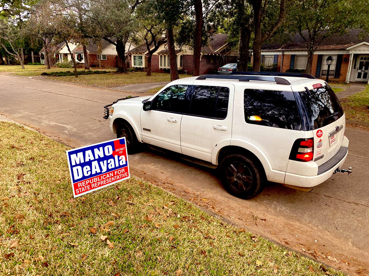WhitsonOEmory's tweet photo. Supporting #TeamMano @ManoForStateRep in Texas House District 133 all the way from Arizona today! #txleg #tx133 #leadright https://t.co/q1vfwgB9UB