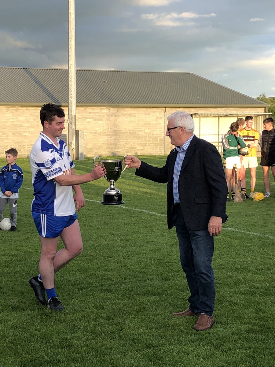 cappawhitegaa's tweet photo. West Junior Hurling champions. Well done to all our players &amp; management ⚪️🔵⚪️@Westtippgaa https://t.co/WNB3G2hOuT