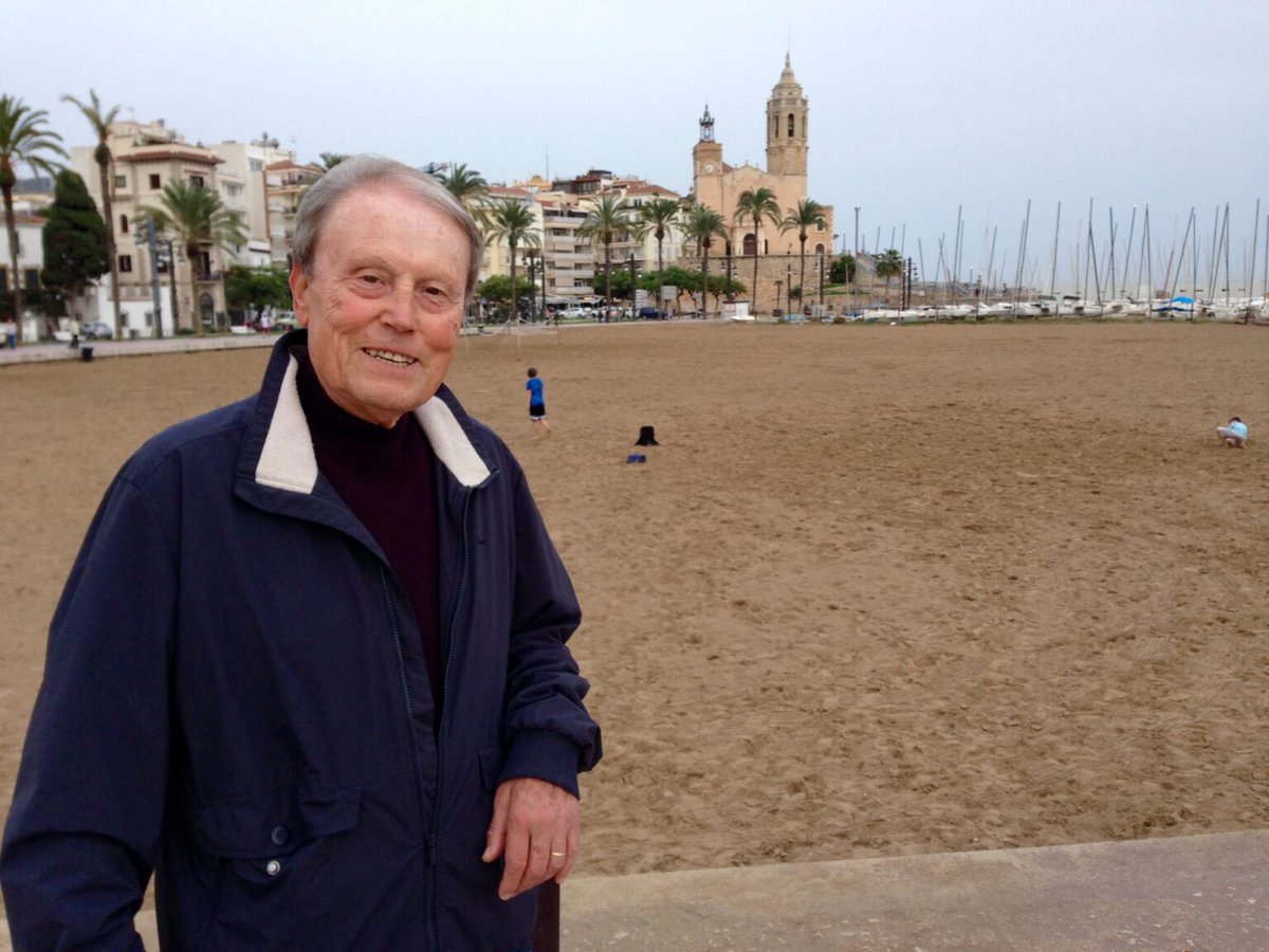 Entrevista a Yohann Laureau: 
«Vam venir per una nit i ja fa 60 anys d’això»

Fotografia i entrevista: Anna Grimau

humansofsitges.com/yohann-laureau/

#sitges #bcn #humansofsitges <a href="/annagrimau/">ANNA GRIMAU</a> #retratsientrevistes #retrats #entrevista