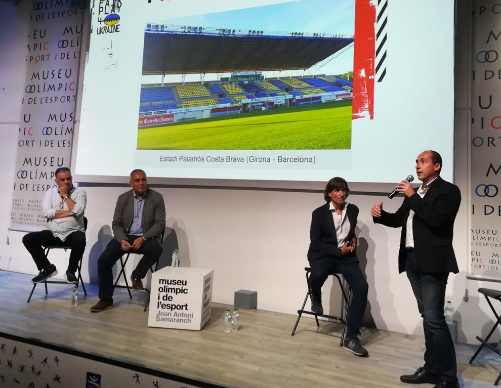 #Palamós acollirà el partit de rugbi de caràcter benèfic que disputaran <a href="/BarcelonaRugby/">DIABLES Barcelona Rugby</a> i <a href="/Federugby/">Italrugby</a> (Itàlia)🏈

Dissabte 18 de juny l'estadi municipal Palamós-Costa Brava acollirà el primer partit de rugbi de la seva història🏆

Més info: bit.ly/3LUWHFv