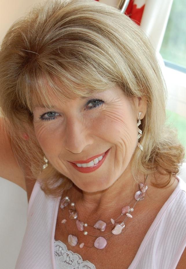 Join Jenny Bond for the evening on Monday 27th June and hear all about her experiences and hilarious adventures as Royal Correspondent. Book now: bit.ly/3sPtBQY
#lymmfest22 #lymm #spokenword #cheshire 
<a href="/LoveLymmChesh/">lovelymm</a> <a href="/StathamLodge/">Statham Lodge Hotel</a> @LymmRadio