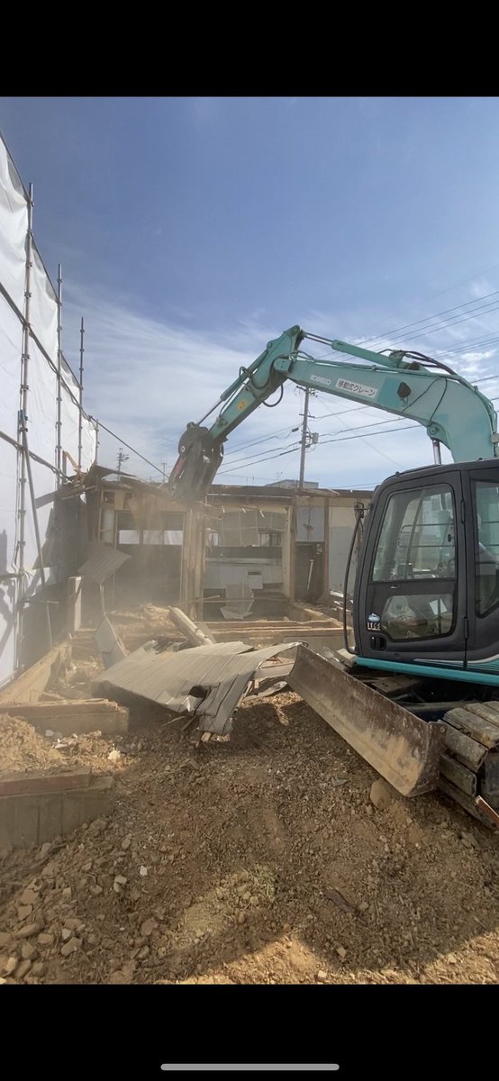 本日も安全作業♪
天気が良い1日でした👷‍♂️

#解体
#安全作業
#シャチホコ解体