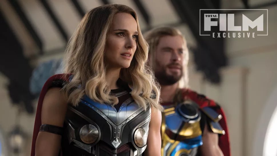 RT @DiscussingFilm: A new look at Natalie Portman as The Mighty Thor in ‘THOR: LOVE AND THUNDER’. https://t.co/SCXQB5N3Xh