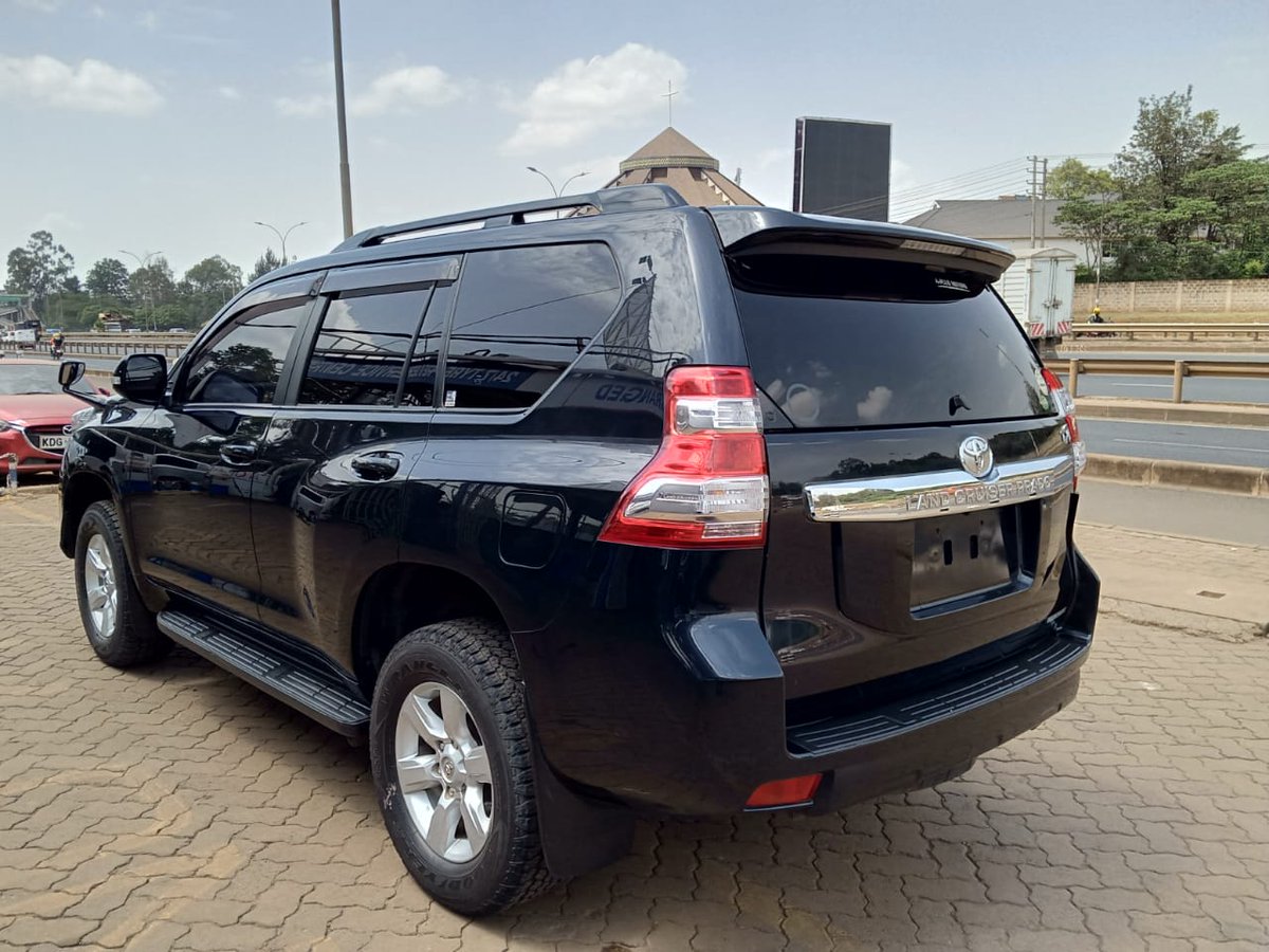 aplusmotorske's tweet photo. 2015 Toyota Prado | 2800 Diesel Automatic |Leather Seats | 7 Seater | Steering Control| Teardrop lights | Fog Lights | All New tires 
Price 5.49M Up To 80% Bank Finance Arranged Trade In Accepted 
Product Link: https://t.co/7Zk7NKOjkF
Call 0706555666/0707555666
#sakaja #Kitui https://t.co/41m2WeSuGY