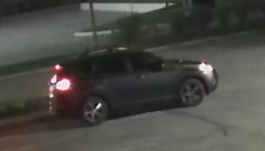 OPP_CR's tweet photo. #CaledonOPP is requesting assistance to identify 2 suspects in an arson investigation.

It occurred on April 29 on Simpson Rd in @YourCaledon - an officer on patrol observed trucks on fire at 11:52 pm.  A total of 4 vehicles were damaged.  The investigation is ongoing.

...1/2 https://t.co/9jk95KVNrd