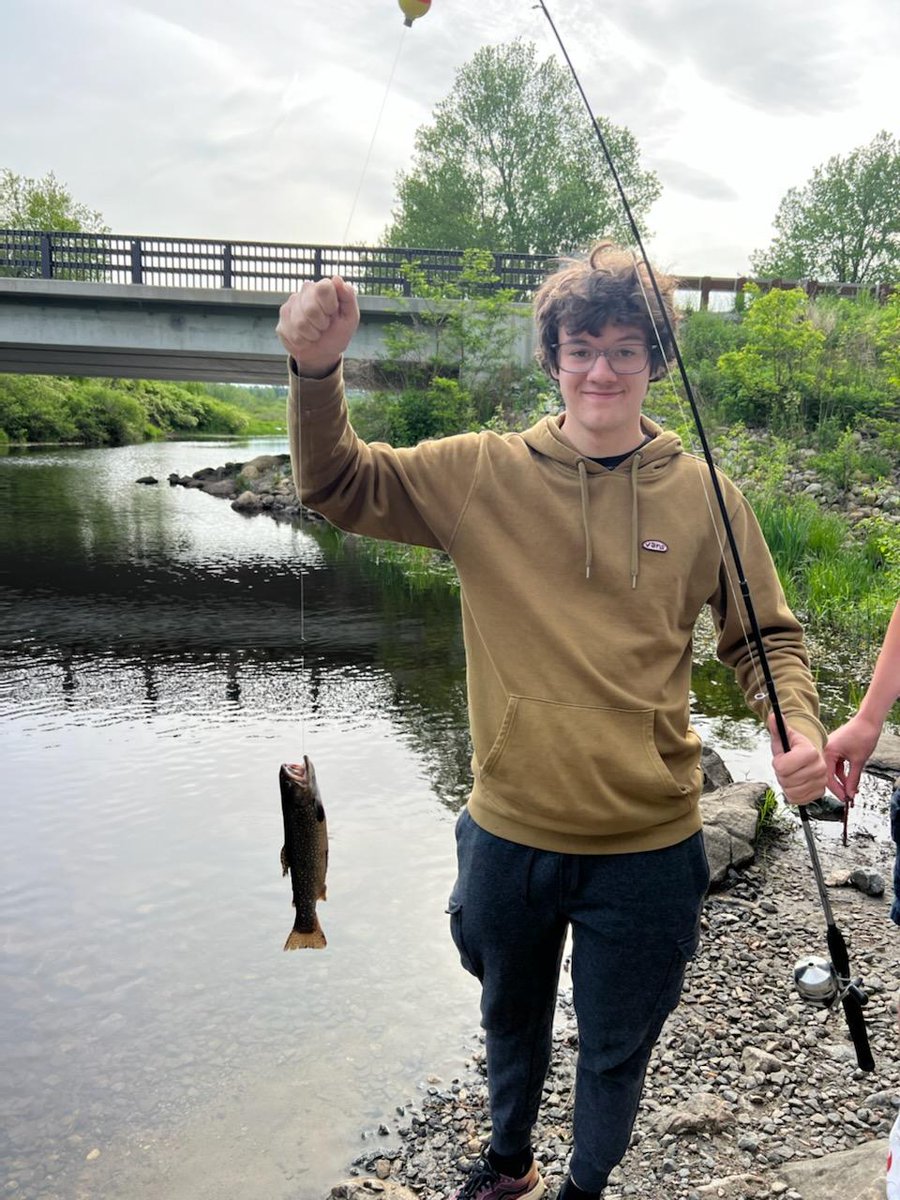 RSD6_LPS_Supt's tweet photo. A morning at LHS and brook trout. Well done Troy! Physical Education in NWCT 💙🎣 https://t.co/Gx42nHRh6i