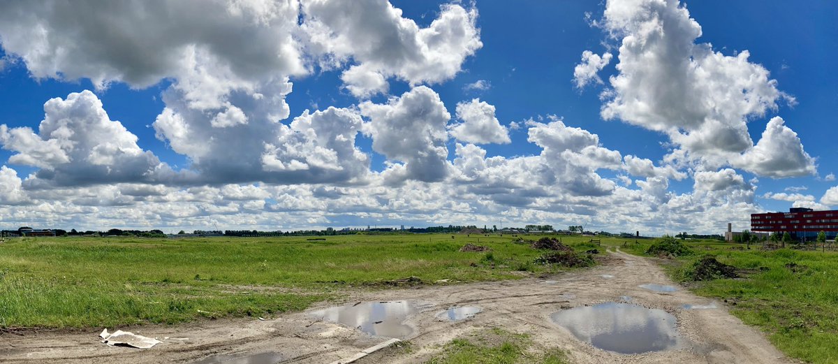 ol2016's tweet image. Na de #regen van vanmorgen is het genieten van de echte #hollandse #luchten. Gezicht op #Rotterdam vanaf #Bergschenhoek #buienradar @EdAldus