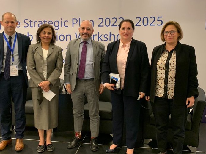 📣We <a href="/UNDP/">UN Development</a> are delighted to launch the global "SDG Finance Academy" for our country offices 🎓
We commit to inspire, mobilise and equip ourselves &amp; our partners with the right tools and knowledge to scale up investment in the #SDGs. <a href="/RaoMonari/">Usha Rao-Monari</a> <a href="/khalida_bouzar/">Khalida Bouzar</a> <a href="/marcosathias/">Marcos Athias Neto</a>