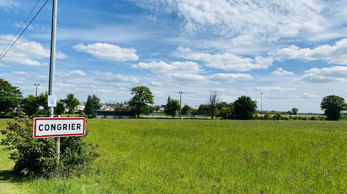 Clangouet2022's tweet photo. #Congrier en @PaysCraon
Échange avec le Maire et un adjoint sur le thème
🟢 Des mobilités
🟢 De l’accès au service public
🟢 De l’Artisanat en milieu rural
Merci pou l’accueil
#legislative2022 #Ensemble #Emploi #mayenne #circo5302 https://t.co/q6IIza5dPt