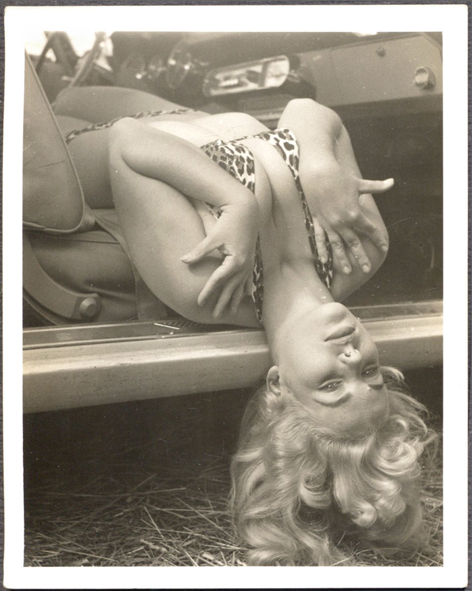 byNWR_official's tweet photo. CHARLIE BEESLEY'S DISCARDED AMERICA: HOT THRILLS AND WARM CHILLS 

More, here: https://t.co/0AUgaUdJqm

#byNWR #CultureIsForEveryone #charliebeesley #HotThrillsandWarmChills #Photograph #photography #foundphotos #35mm #filmphotography #girls #vintagephotography  #Burlesque https://t.co/deD0osnZRU
