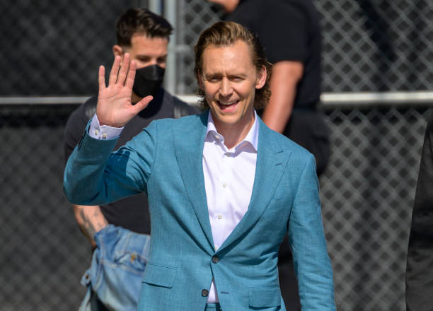 hiddlescomfort_'s tweet photo. https://t.co/a1NC7ush6a