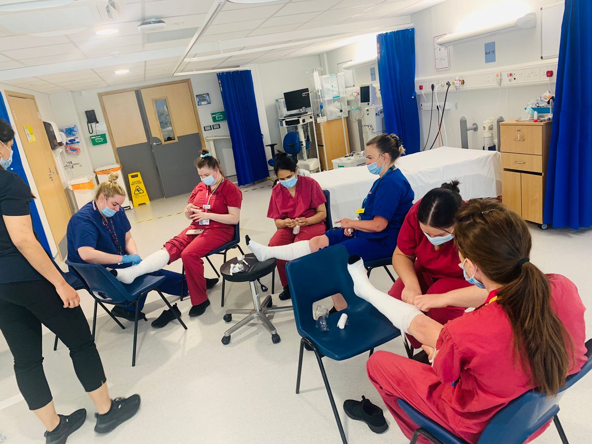 #TeamTuesday Fun #tissueviability session practicing bandaging! Who said we can't put our feet up on shift!🤣🤣
<a href="/RRoopson/">Roopson Paluri</a> <a href="/MSEHospitals/">Mid and South Essex NHS Foundation Trust</a> <a href="/SujaGeorge08/">Suja George</a> <a href="/dawnmpatience/">dawn patience</a> <a href="/MseEducation/">MSE Education</a>