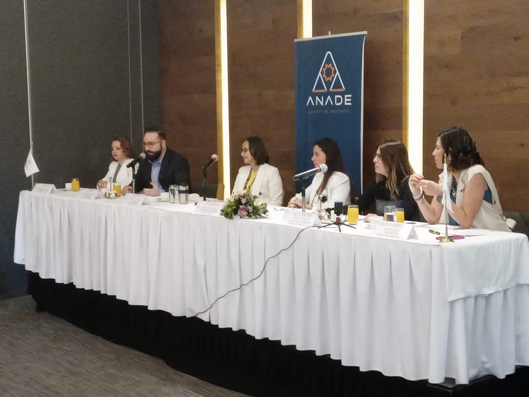 ANADEcolegio's tweet photo. ¡Arrancamos con el evento “Las Tendencias del #Compliance” con casa llena!
Mesa 1: #ESG Enviromental Social Governance
#LaIntegridadEsNuestraFortaleza #EventoANADE #ANADE https://t.co/EcRaknHpli