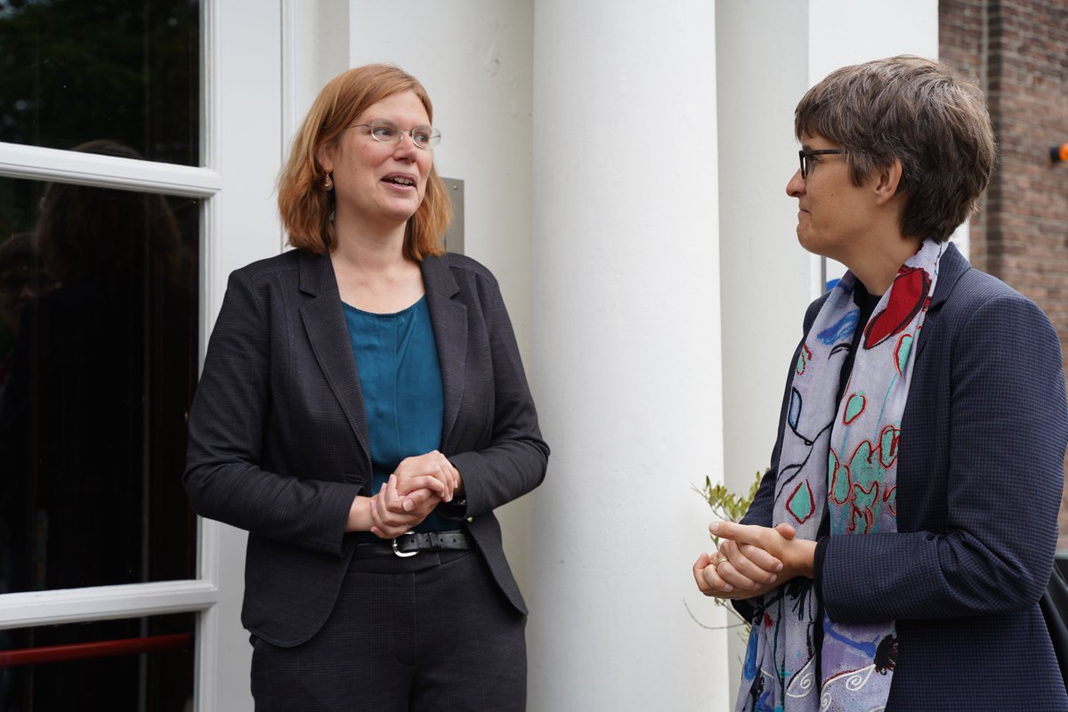 Clingendaelorg's tweet photo. We welcomed German Minister of State for Europe and Climate @AnnaLuehrmann to speak with our experts about #EU enlargement, #CBAM, European #GreenDeal and the future of Europe conference

@LouiseVanSchaik @remkorteweg @giulia_cretti @DouwevanderMee2 
@GermanyinNL https://t.co/skOittdHYy