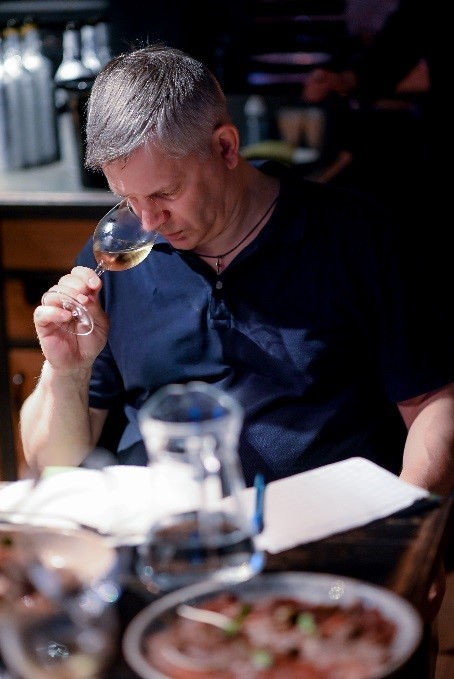 DPortoCarras's tweet photo. Presentation Masterclass with PDO Slopes of Meliton and PGI Sithonia wines at the “Russian Wine Bar”, Wine Bar Restaurant. September 1, 2021
read the full report here https://t.co/GHUE8fbnnX
photo credit: PDO Slopes of Meliton PGI Sithonia https://t.co/O2T7HUHxDg