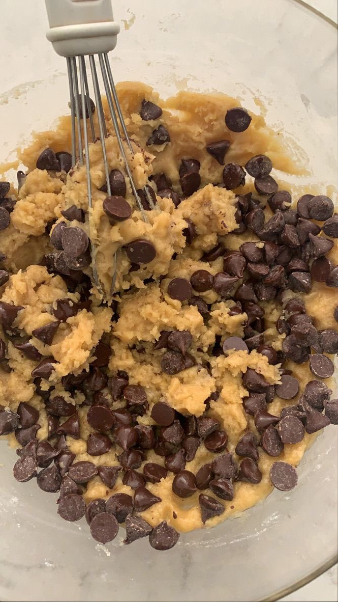 lavenderderya's tweet photo. baking is free therapy https://t.co/2fykWj71wU