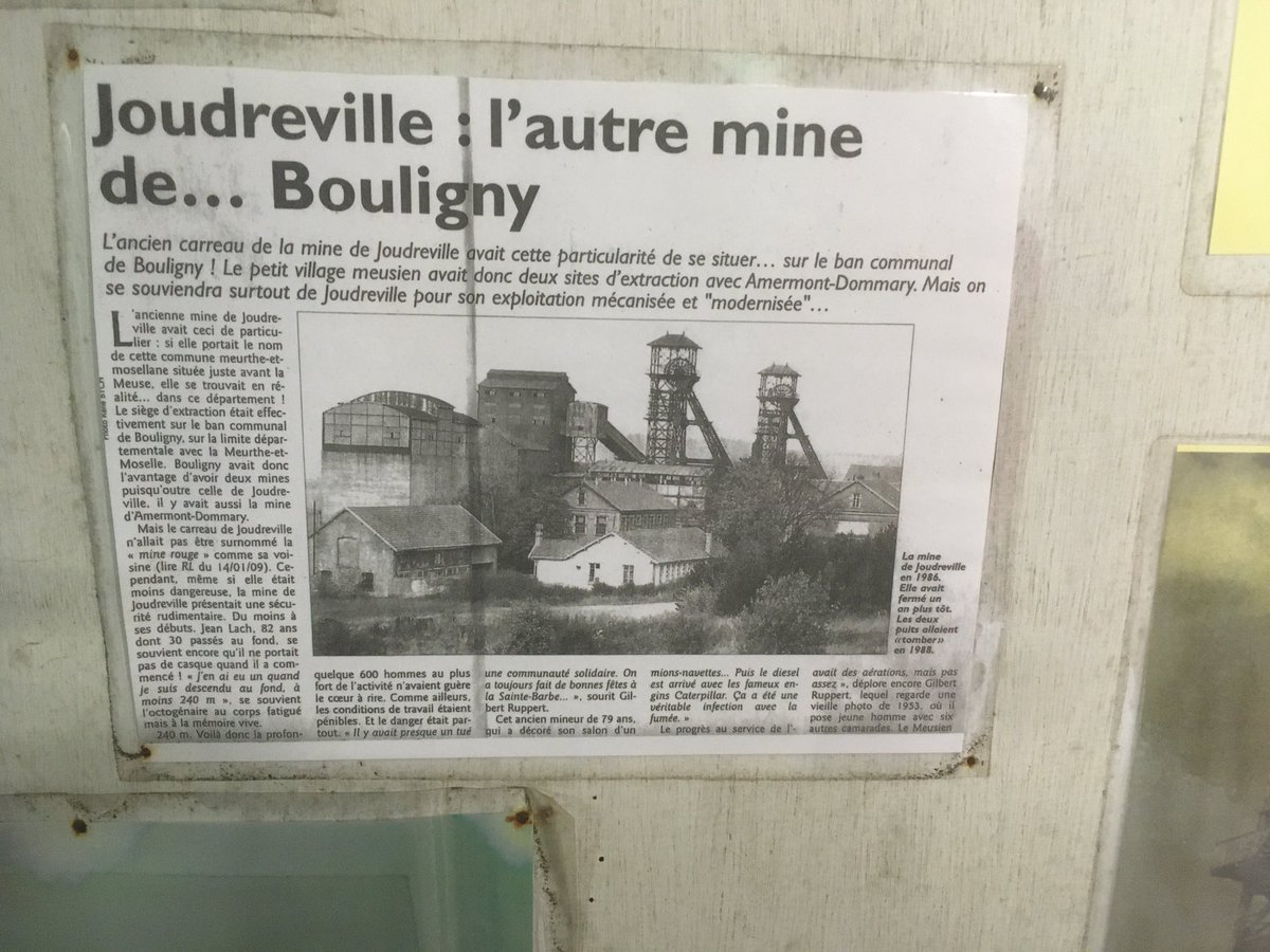 AS_clgBouligny's tweet photo. Entre fabrication d’explosifs, montée au sommet du chevalement et manipulation des machines, encadrées par des guides passionnés @clgBouligny expert et fier de son patrimoine ! #EPI @Classe_Denis @MissTrivini @BoulignySvt @GirardetScience @CDI_bouligny #minedaumetz https://t.co/MRwICwxXuE